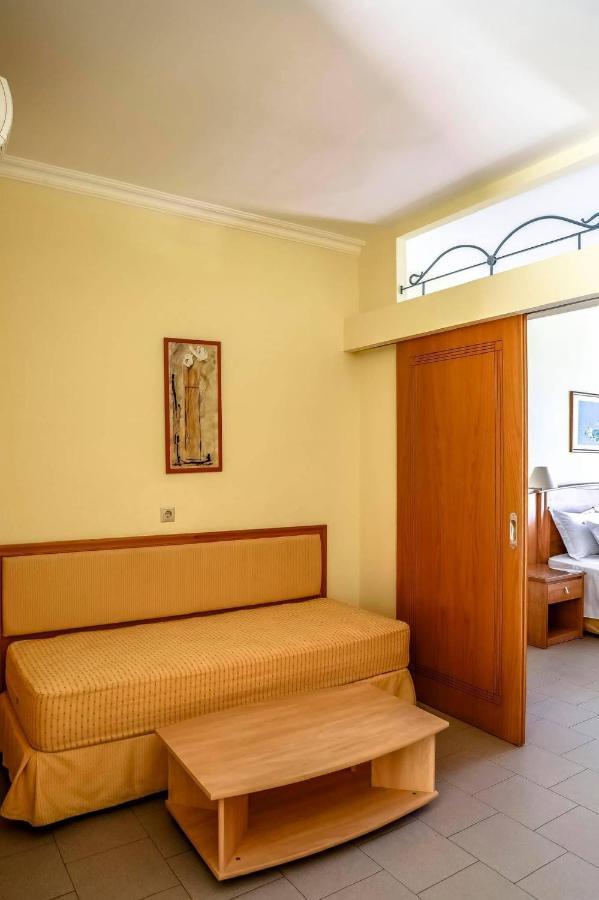 Coloma Apartments Pefkos Pefki  외부 사진